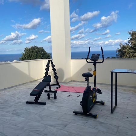 Lux Villa Mia With Heated Pool, 2Km To Beach & Childrens Area! Mikro Metochi Bagian luar foto