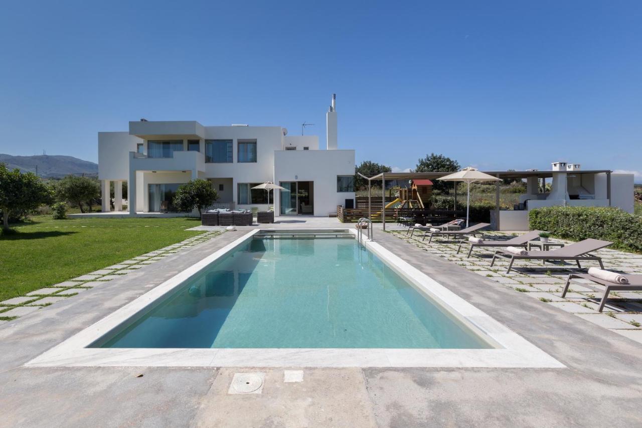 Lux Villa Mia With Heated Pool, 2Km To Beach & Childrens Area! Mikro Metochi Bagian luar foto