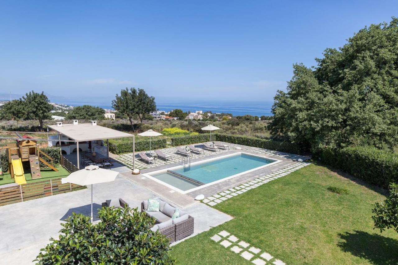 Lux Villa Mia With Heated Pool, 2Km To Beach & Childrens Area! Mikro Metochi Bagian luar foto