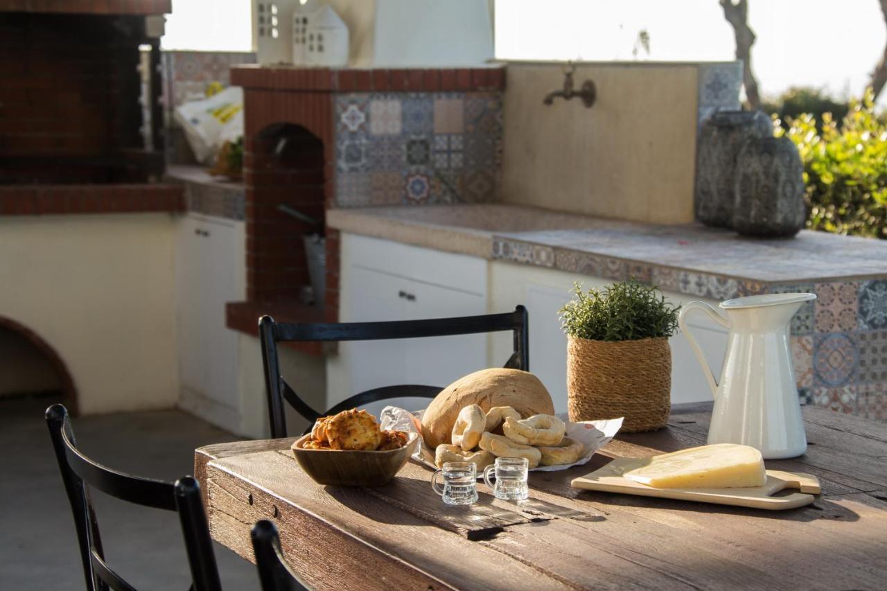 Lux Villa Mia With Heated Pool, 2Km To Beach & Childrens Area! Mikro Metochi Bagian luar foto