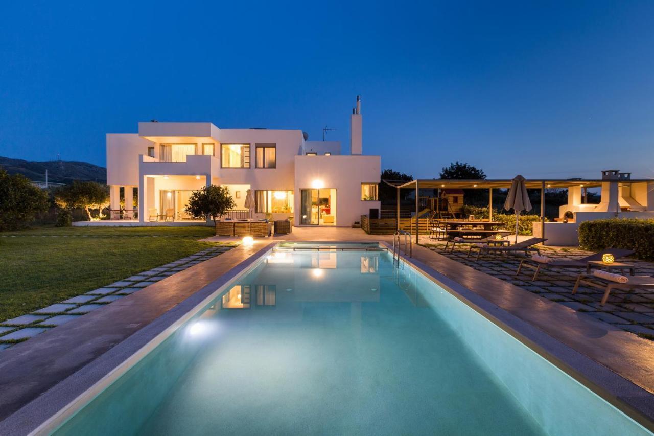 Lux Villa Mia With Heated Pool, 2Km To Beach & Childrens Area! Mikro Metochi Bagian luar foto